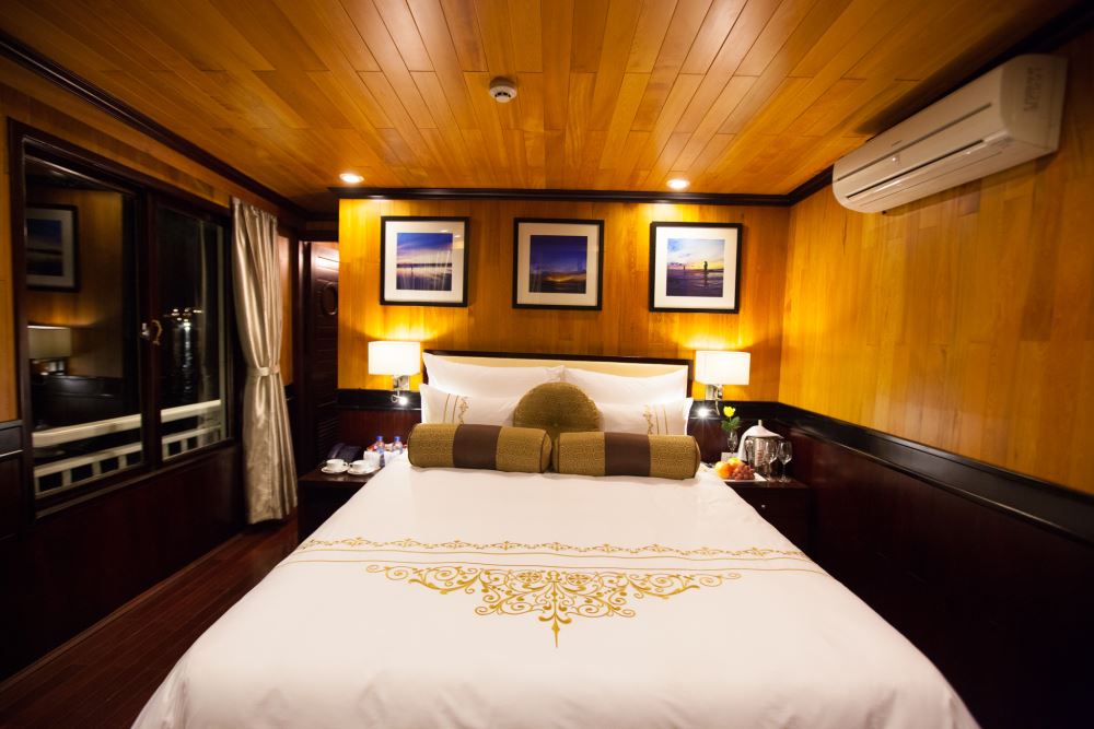 APHRODITE CRUISES  PROGRAMME BAIE D'HALONG 03  JOURS